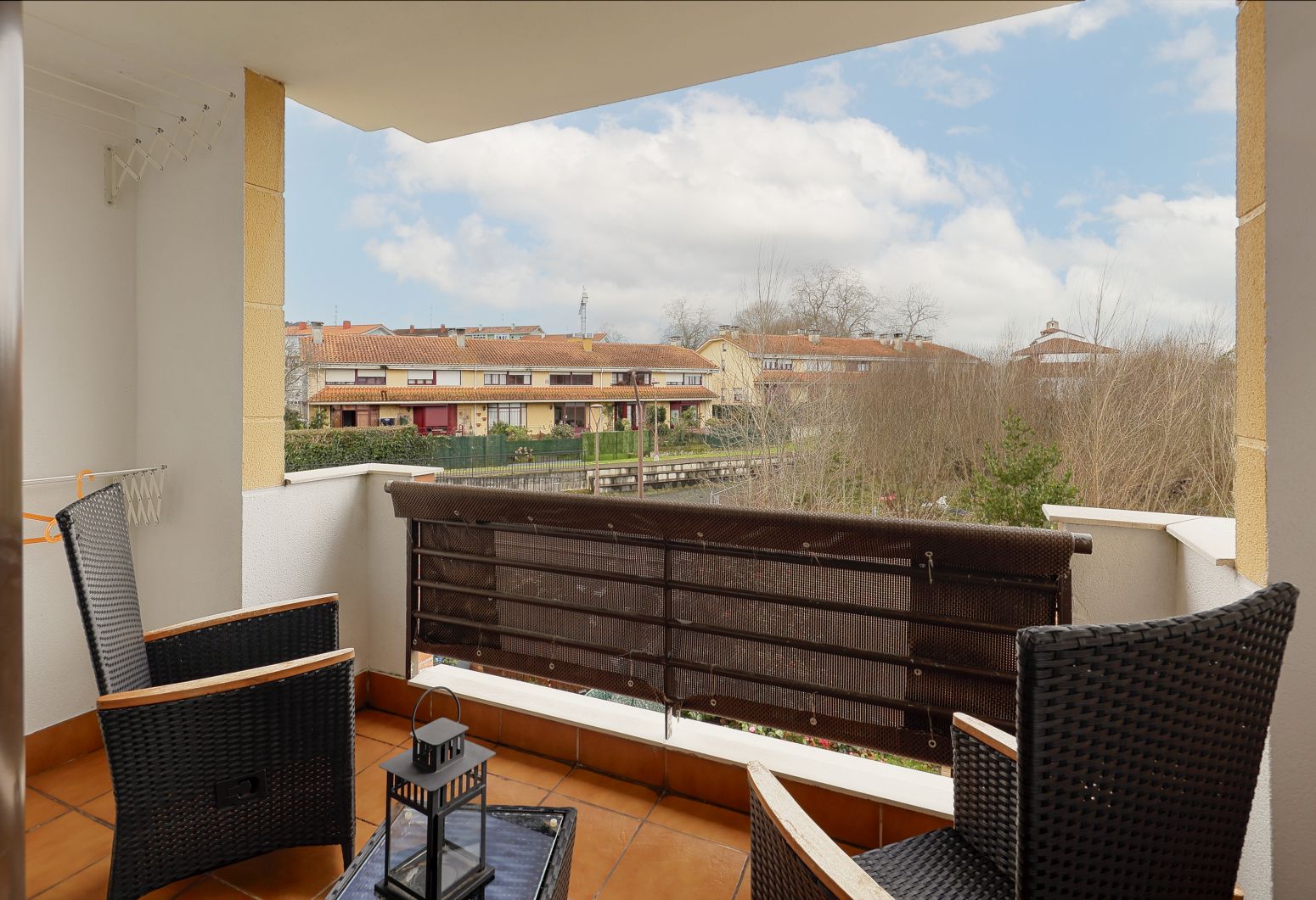 Terrassa de Casa adosada en venda en Gijón  amb Calefacció, Jardí privat i Terrassa