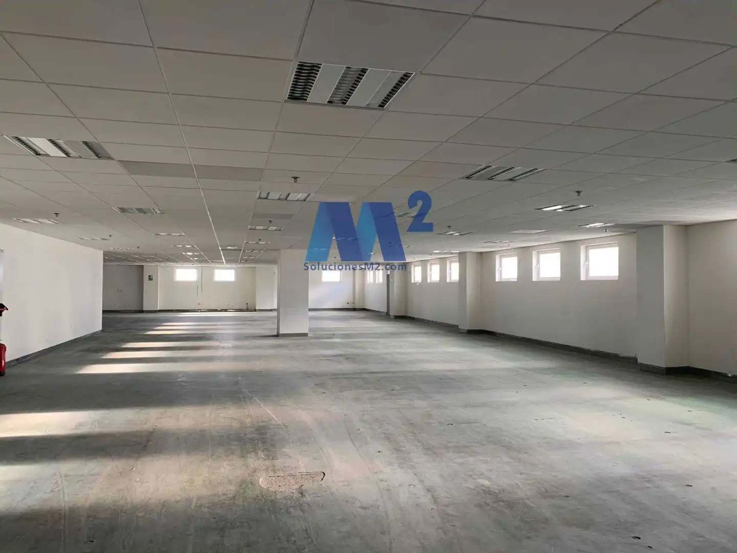 Nave industrial en venta en Reyes Católicos, Zona Industrial