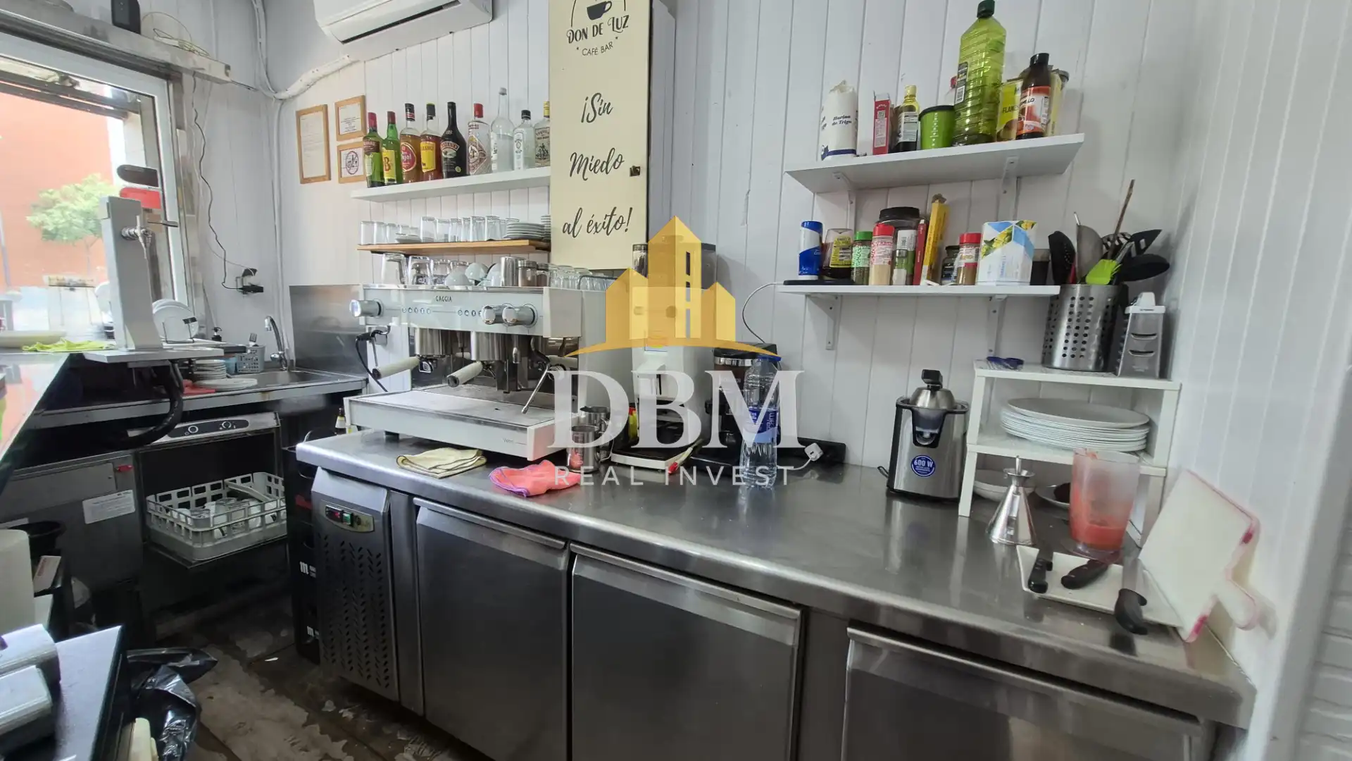 Commercial properties for transfer in Barcelona  with Air Conditioner, Terrace and Furnished
