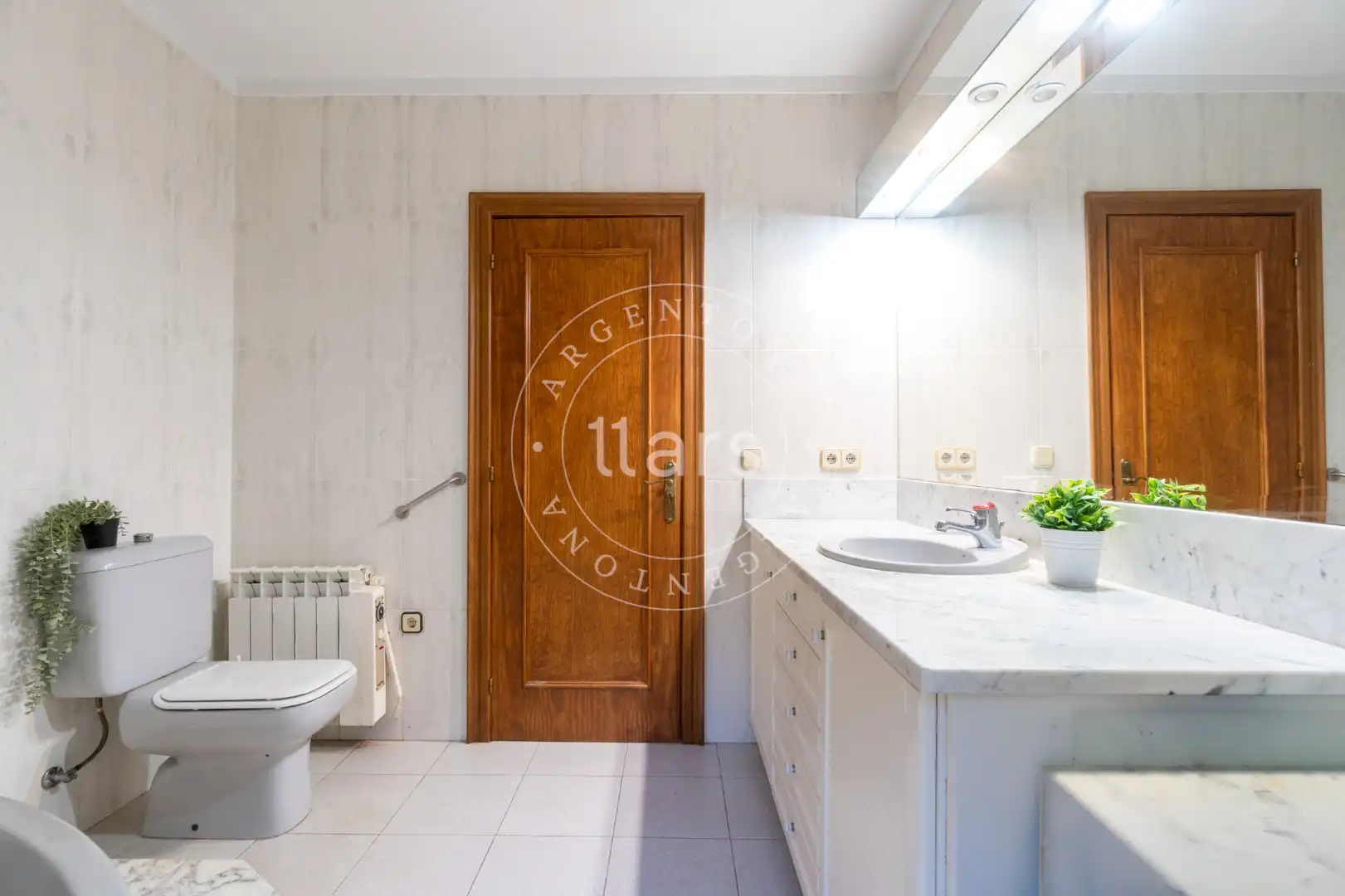 House with terrace for sale in Carrer de Santiago Rusiñol, imagen 32