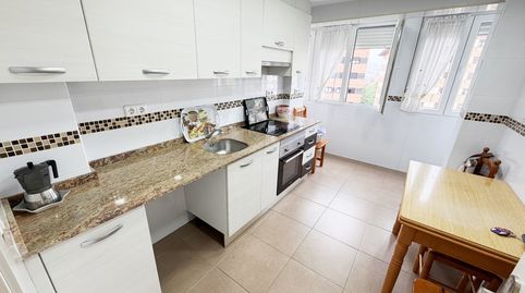 Foto 2 de Piso en venta en La Luz - Calle Nuñez de Balboa, Villalegre - La Luz, Avilés