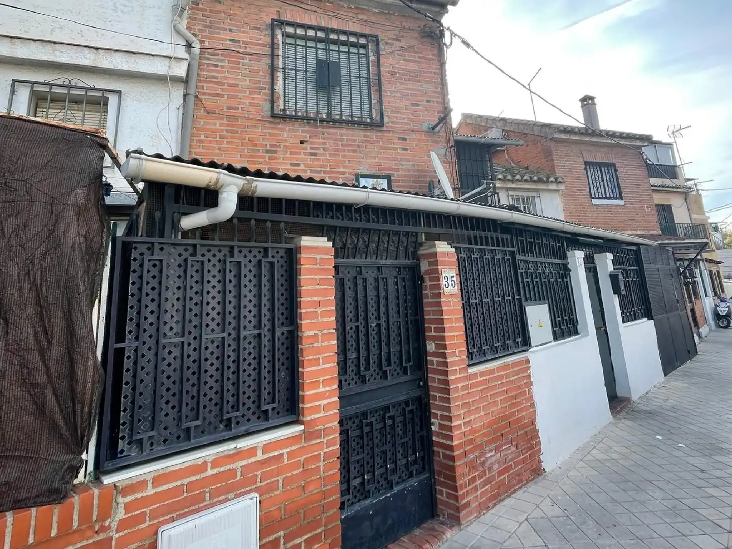 Vista exterior de Casa o xalet en venda en Granada