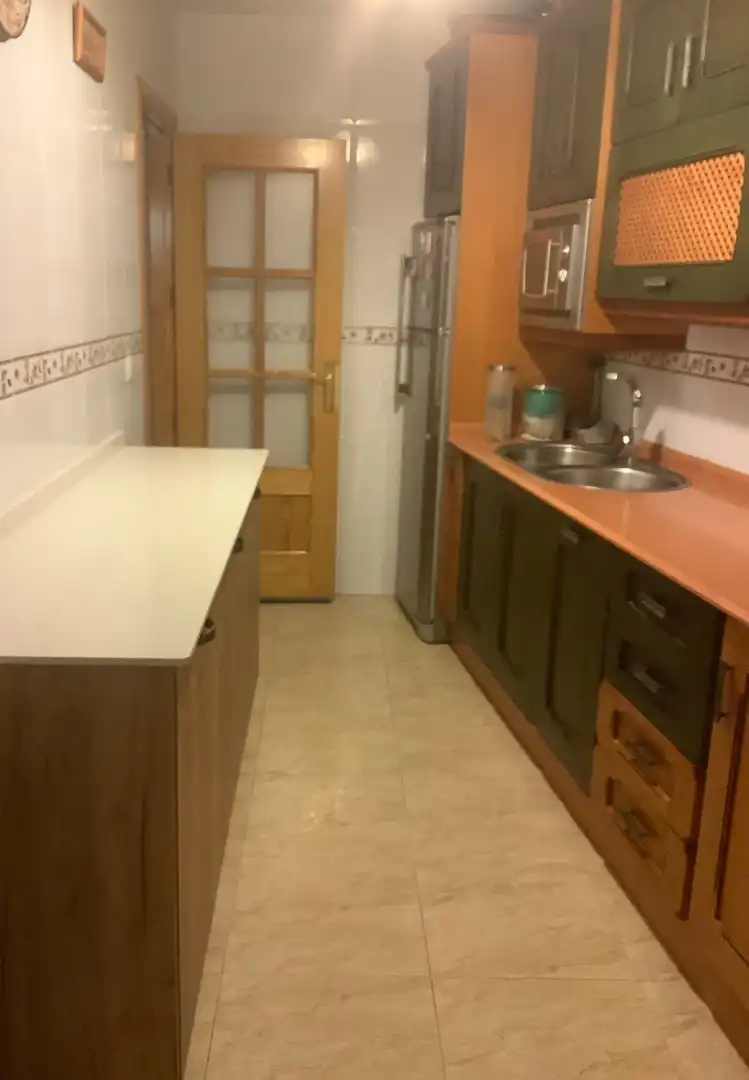 Küche von Wohnung zum Verkauf in Puerto Lumbreras mit Möbliert, Ofen und Mikrowelle