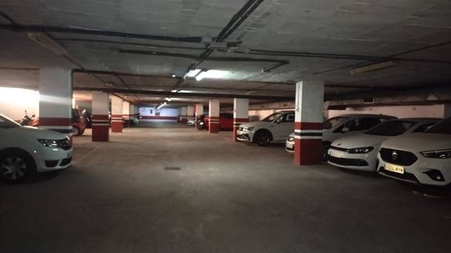 Garaje en Venta en Perchel Norte