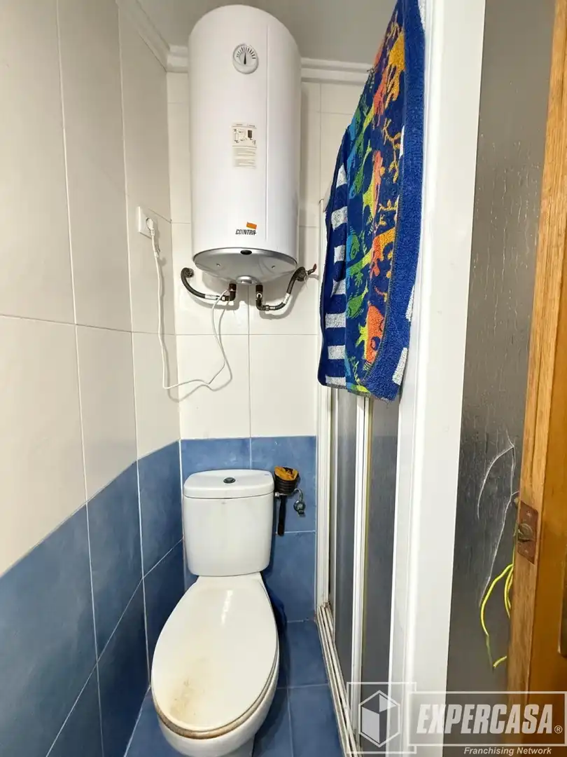 Bany de Casa o xalet en venda en Llíria amb Terrassa