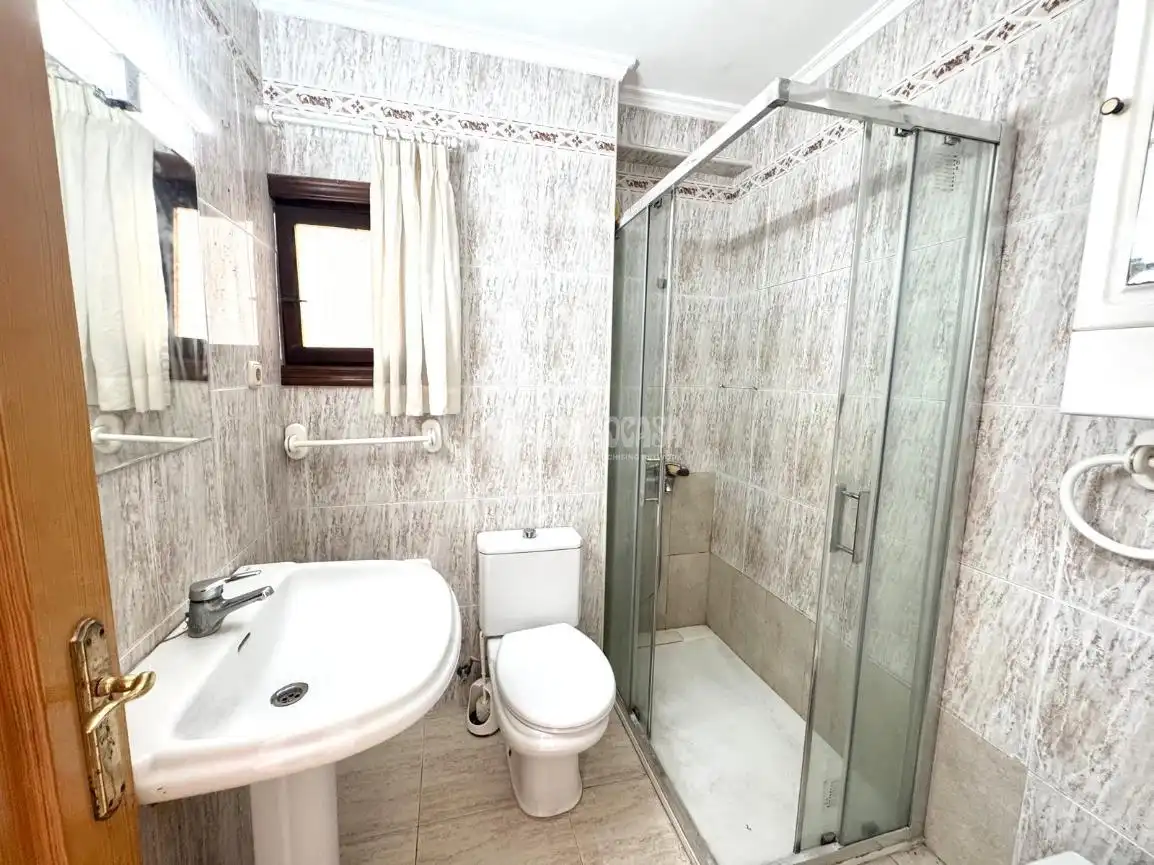 Baño de Piso en venta en Almería