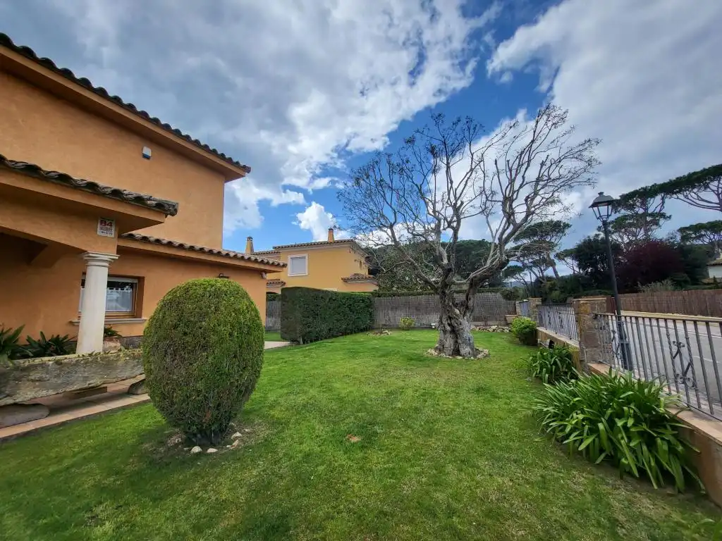 Villa con piscina in vendita a Carrer Mestre Sires 3B, imagen 9