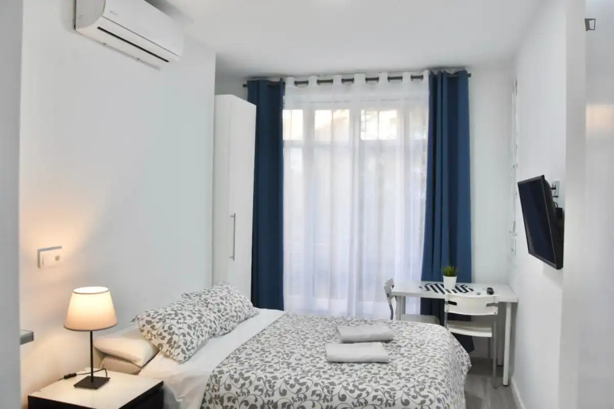 Bedroom of Study for rent in Madrid  with Air Conditioner, Heating and Furnished