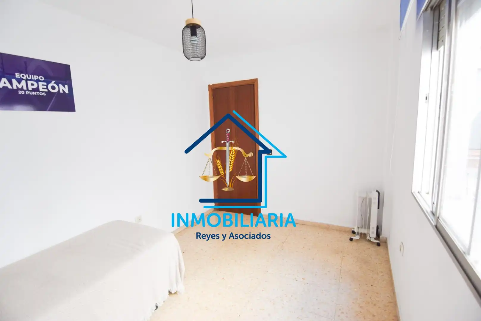 Außenansicht von Wohnung zum Verkauf in Córdoba mit Klimaanlage
