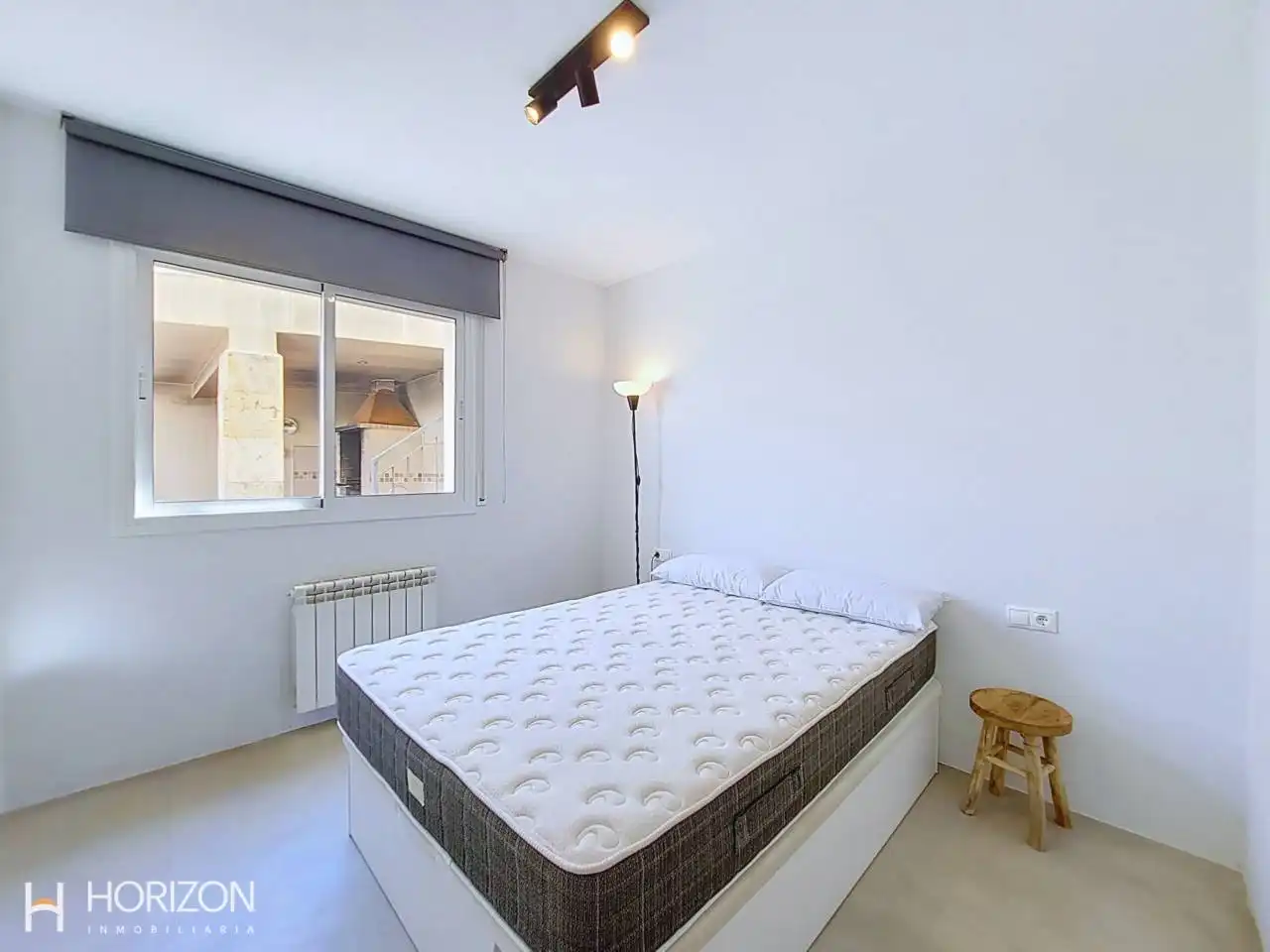 Habitación de Casa adosada en venta en Calafell con Aire acondicionado, Calefacción y Jardín privado