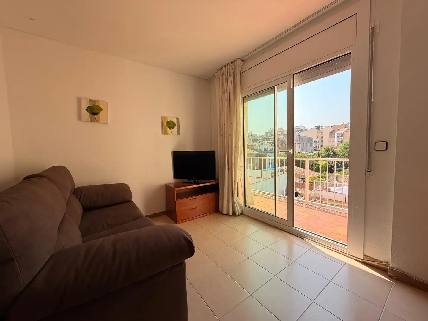Living room of Study for sale in Girona  with Heating and Balcony