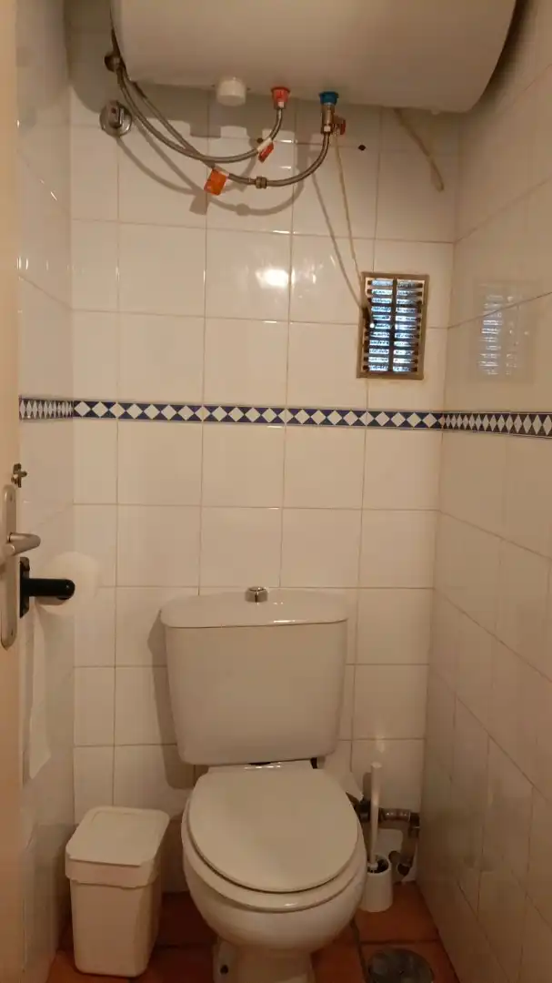 Bathroom of Apartments for rent in Sevilla  with Furnished