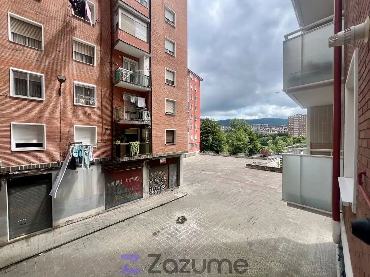 Piso de alquiler en Santutxu - Basarrate