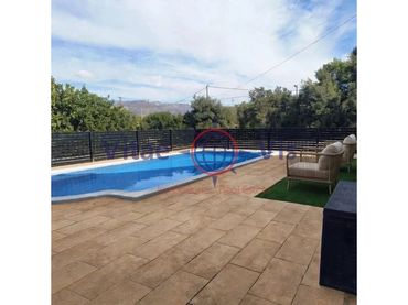 Casa con piscina en venta en Diseminados Tercia La 811