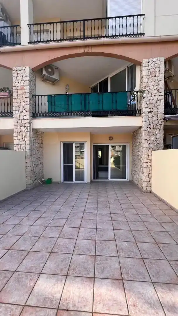Vista exterior de Dúplex de alquiler en Calpe / Calp con Aire acondicionado, Jardín privado y Parquet