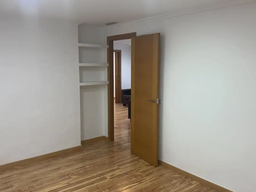 Oficina de alquiler en Elche / Elx con Aire acondicionado, Calefacción y Balcón