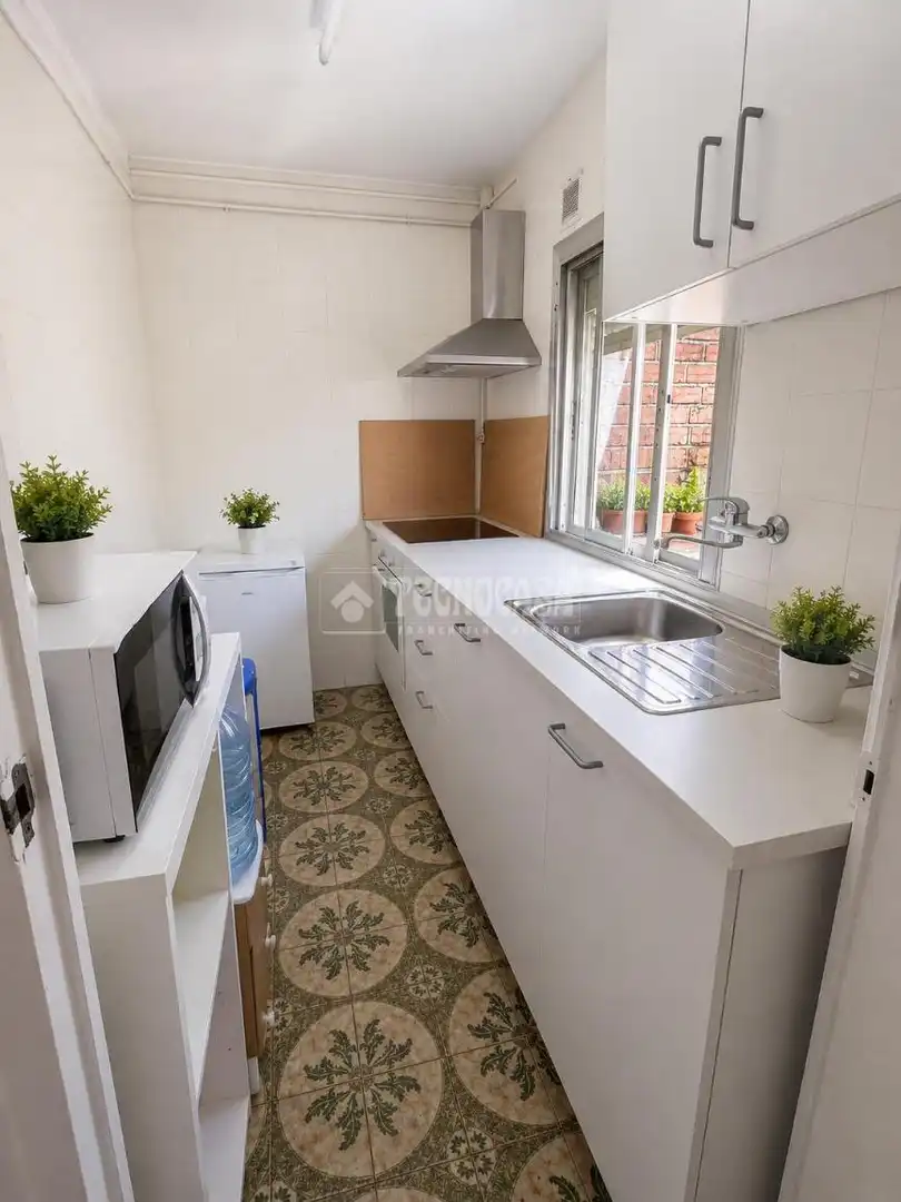 Cocina de Piso en venta en Badalona con Calefacción