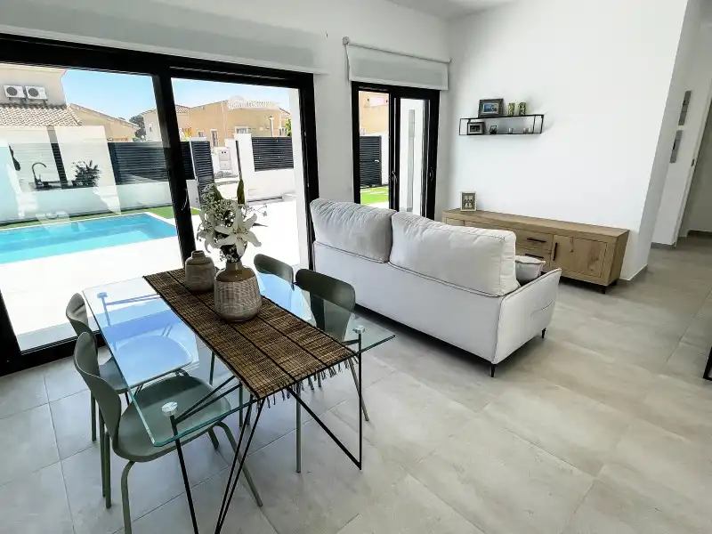Sala de estar de Casa o chalet en venta en Pilar de la Horadada con Aire acondicionado, Terraza y Piscina