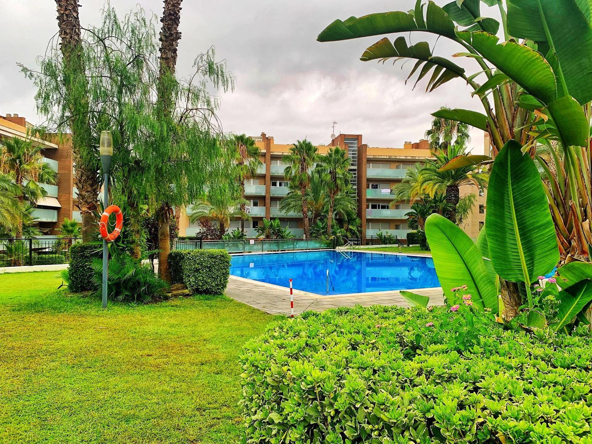 Swimming pool of Flat for sale in Salou  with Terrace, Furnished and Community pool