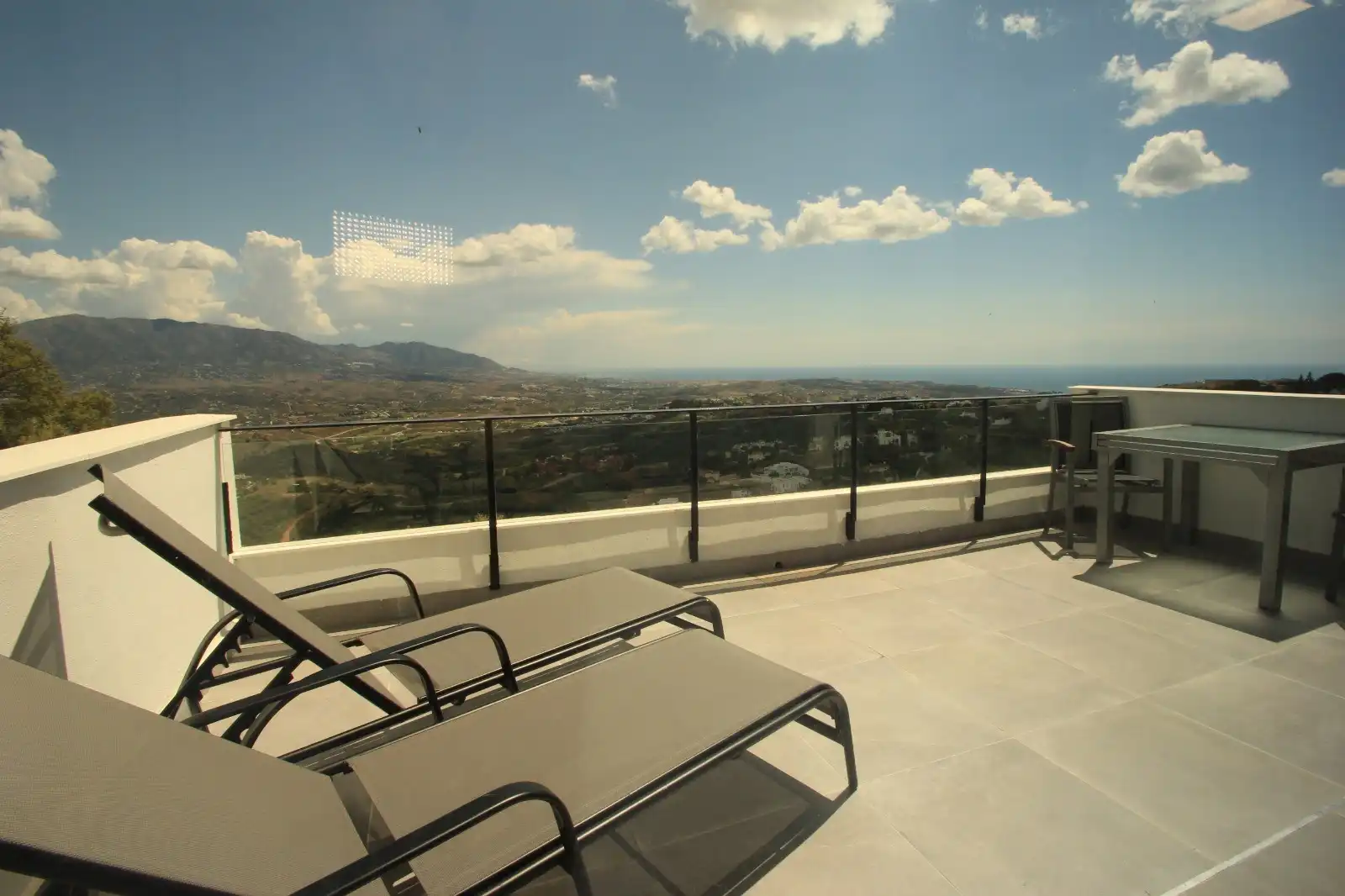 Terrasse von Einfamilien-Reihenhaus zur Miete in Marbella mit Klimaanlage, Terrasse und Schwimmbad