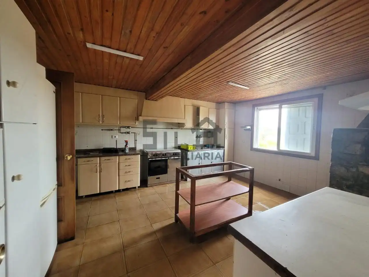 Cocina de Local de alquiler en Coles con Aire acondicionado, Terraza y Amueblado