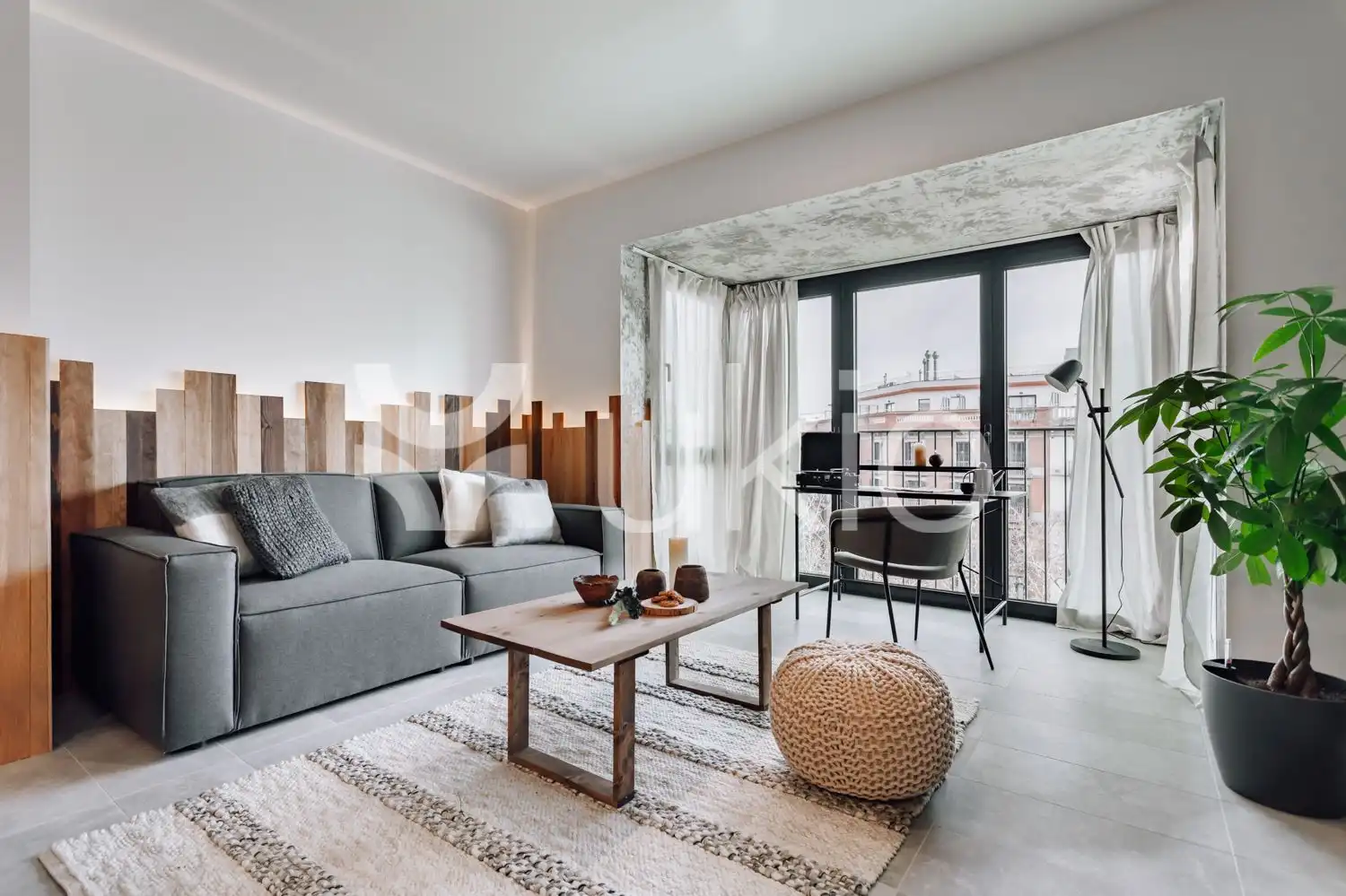 Apartamento con ascensor en alquiler en Gran Via de les Corts Catalanes, imagen 3