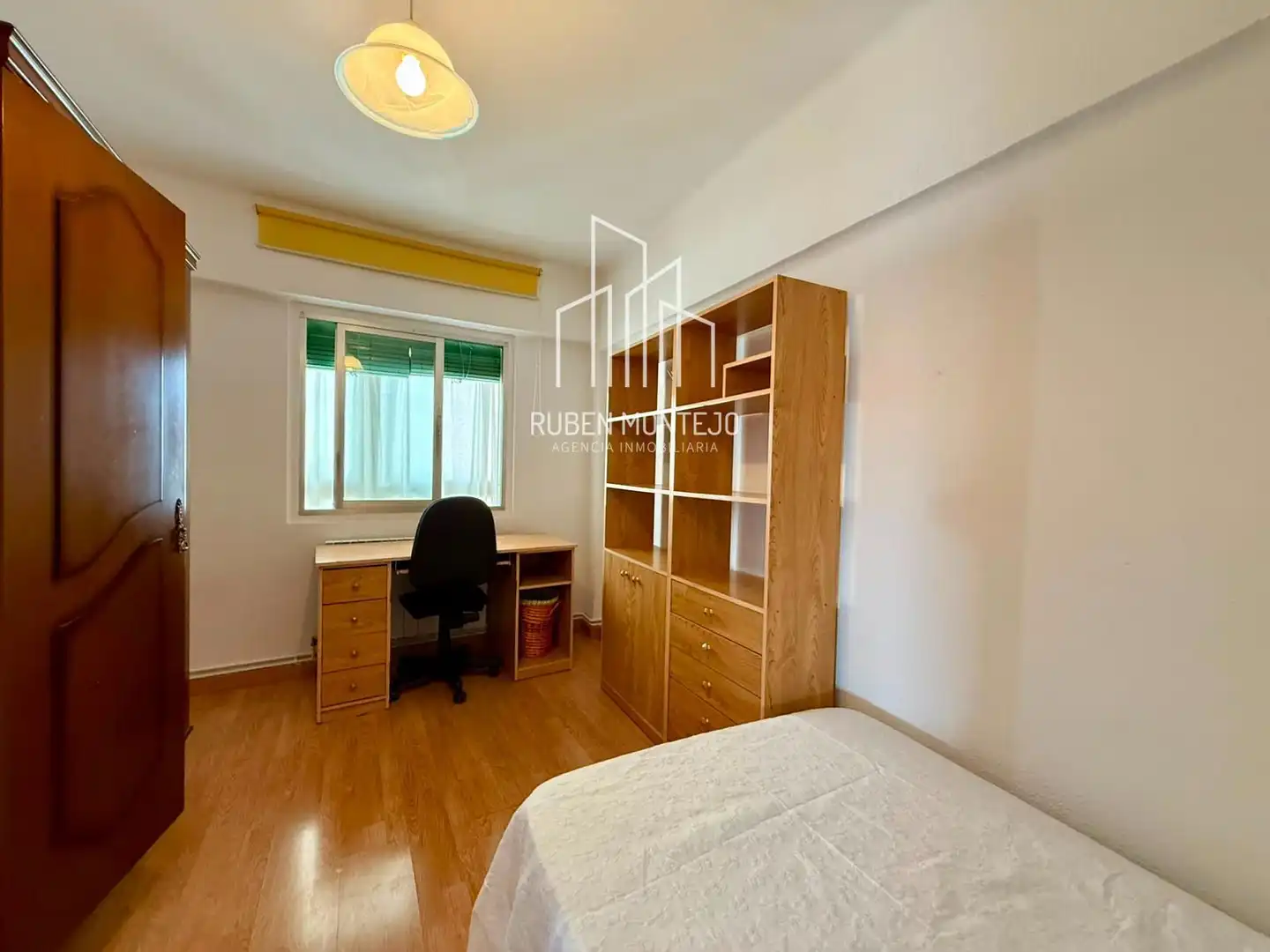 Bedroom of Flat for rent in Salamanca  with Heating, Terrace and Furnished