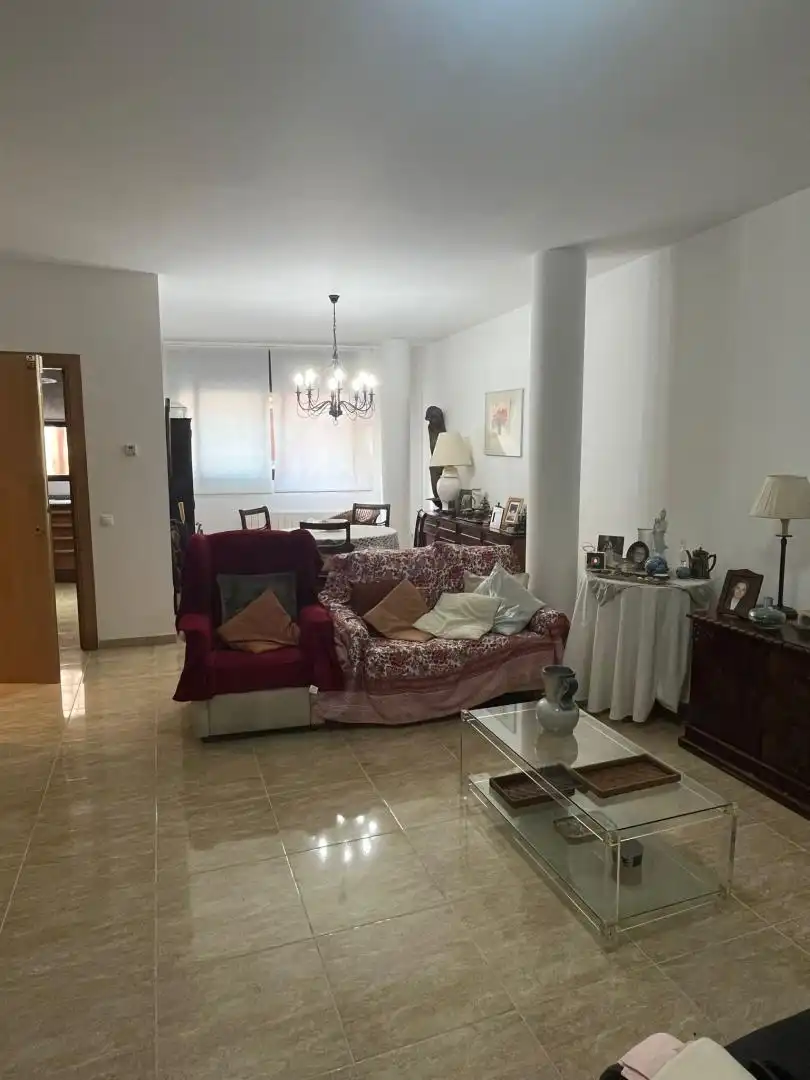 Flat with lift for sale in del Diumenge, imagen 2