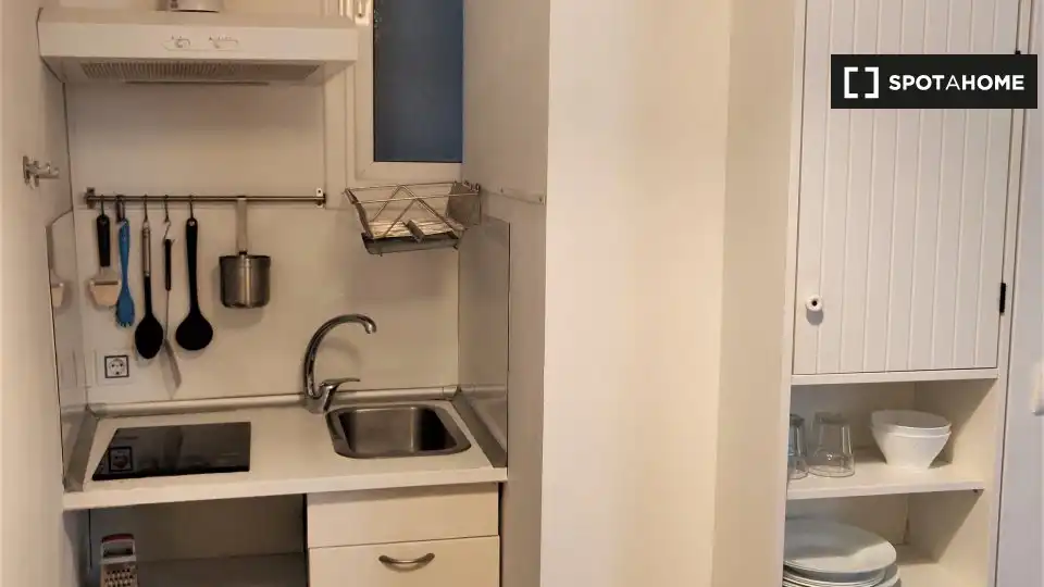 Cocina de Estudio para compartir en Barcelona con Aire acondicionado, Calefacción y Terraza