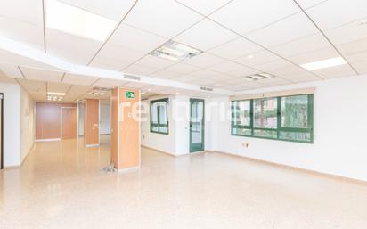 Premises for sale in  Valencia Capital  with Air Conditioner, Heating and Alarm