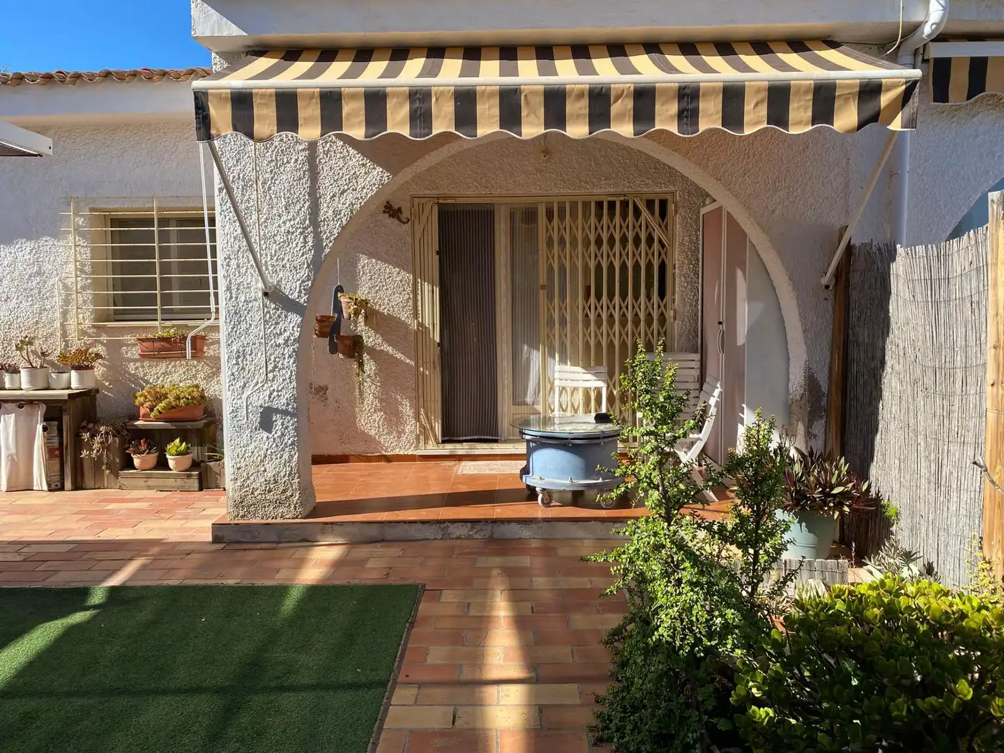Terraza de Casa adosada en venta en El Campello con Jardín privado y Piscina comunitaria