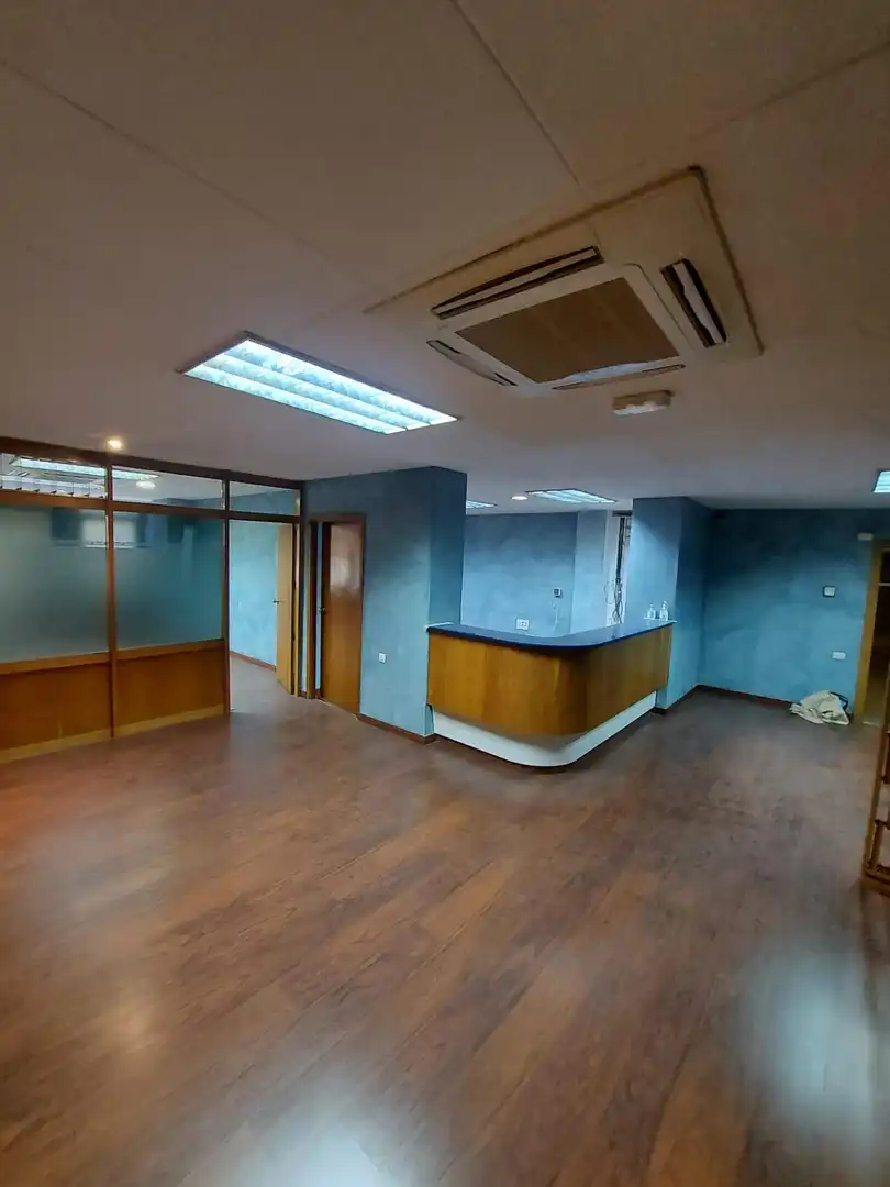 Office for sale in Murcia  with Air Conditioner and Heating