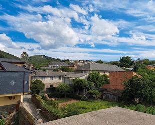 Vista exterior de Residencial en venda en Ponferrada