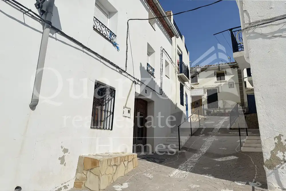 Vista exterior de Casa o chalet en venta en Millares con Calefacción, Terraza y Trastero
