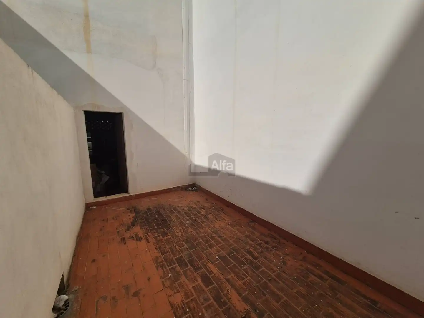 Commercial properties for rent in Carrer Luis Vives, 4, Pobla de Farnals