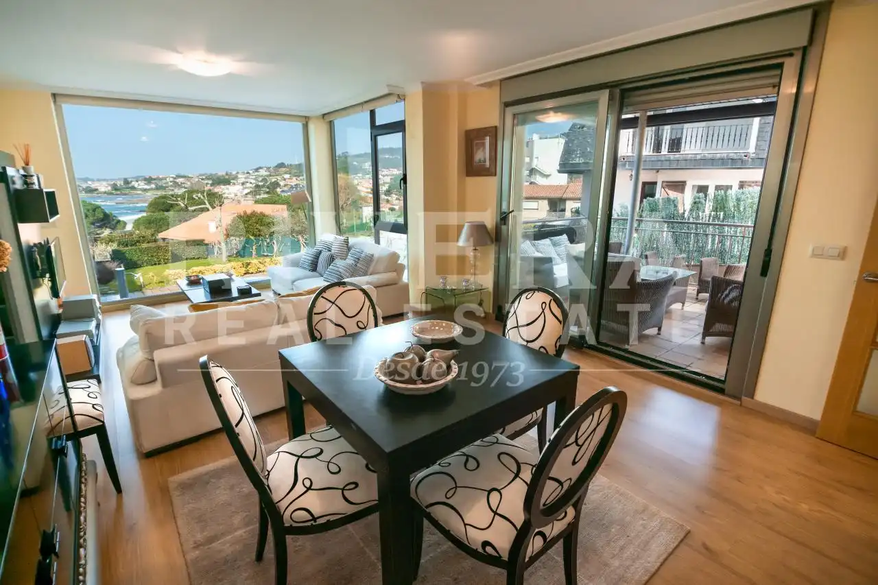 Comedor de Casa adosada en venta en Sanxenxo con Calefacción, Jardín privado y Terraza