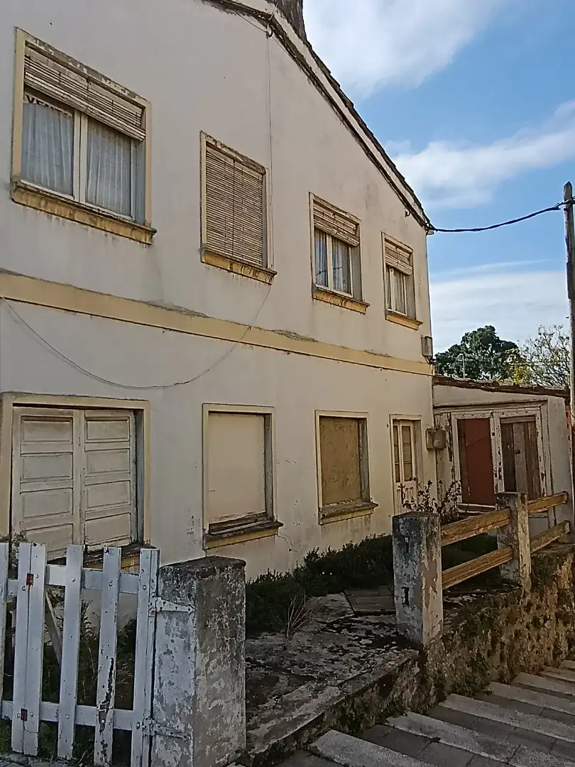 Terraced house for sale in Calle de Llaranes Viejo