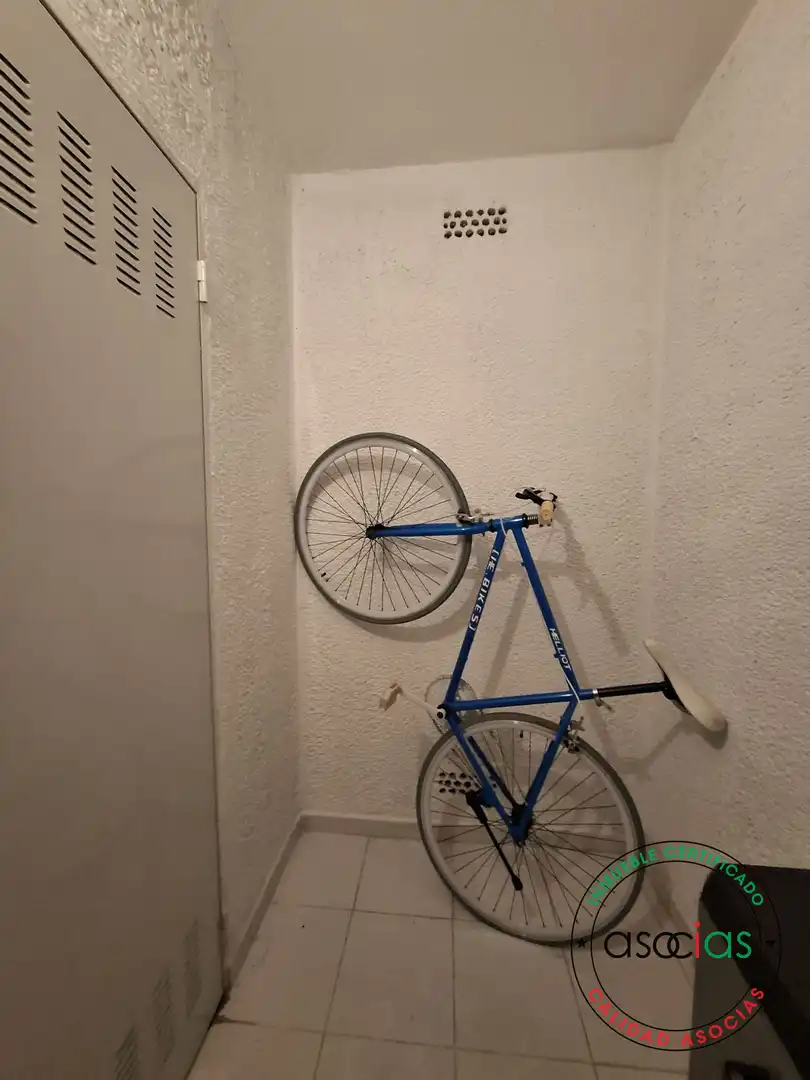 Parking de Piso en venta en Gijón  con Calefacción y Trastero