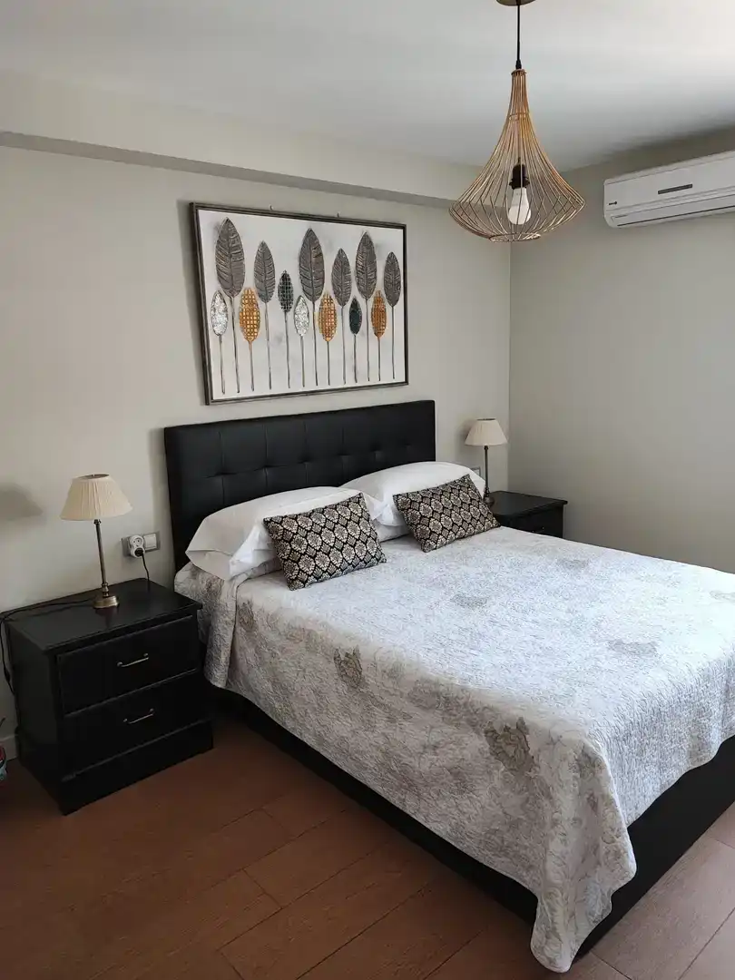 Bedroom of Flat for rent in  Sevilla Capital  with Air Conditioner and Terrace