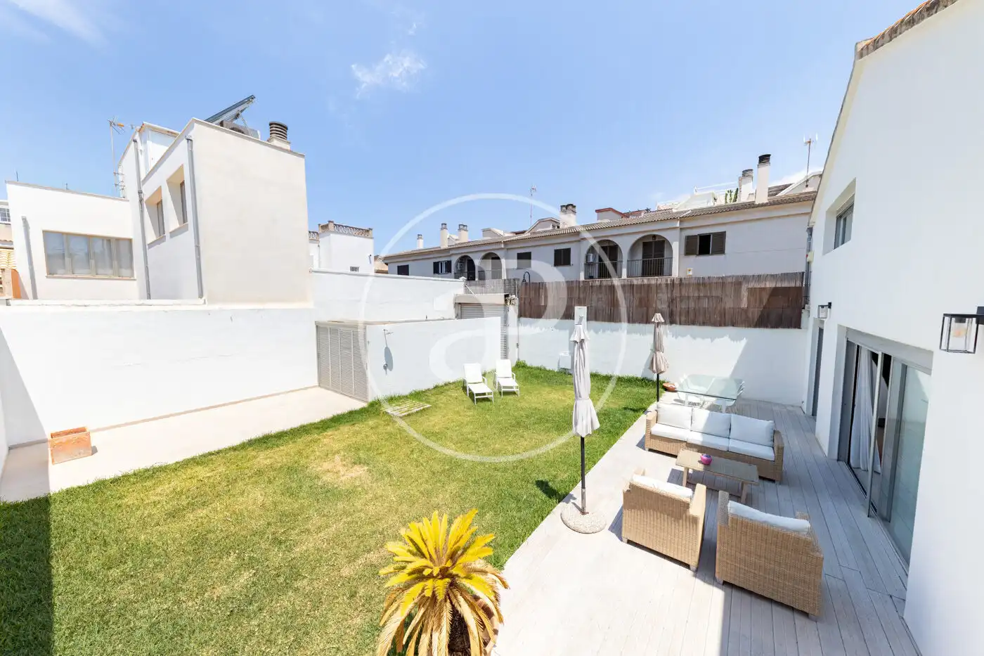 Terrasse von Einfamilien-Reihenhaus zur Miete in  Palma de Mallorca mit Klimaanlage, Heizung und Privatgarten