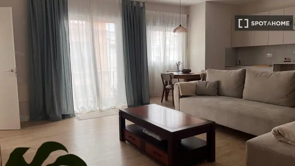 Sala d'estar de Apartament per a compartir en Los Realejos amb Aire condicionat, Terrassa i Moblat