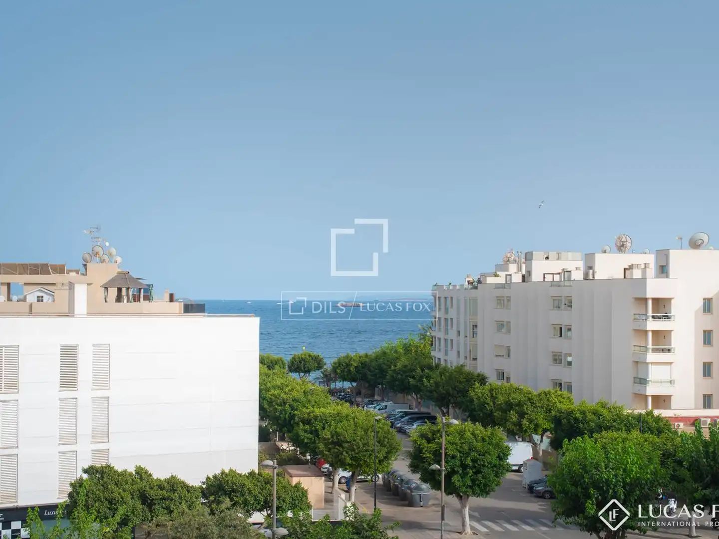 Vista exterior de Piso en venta en Eivissa con Aire acondicionado, Terraza y Piscina