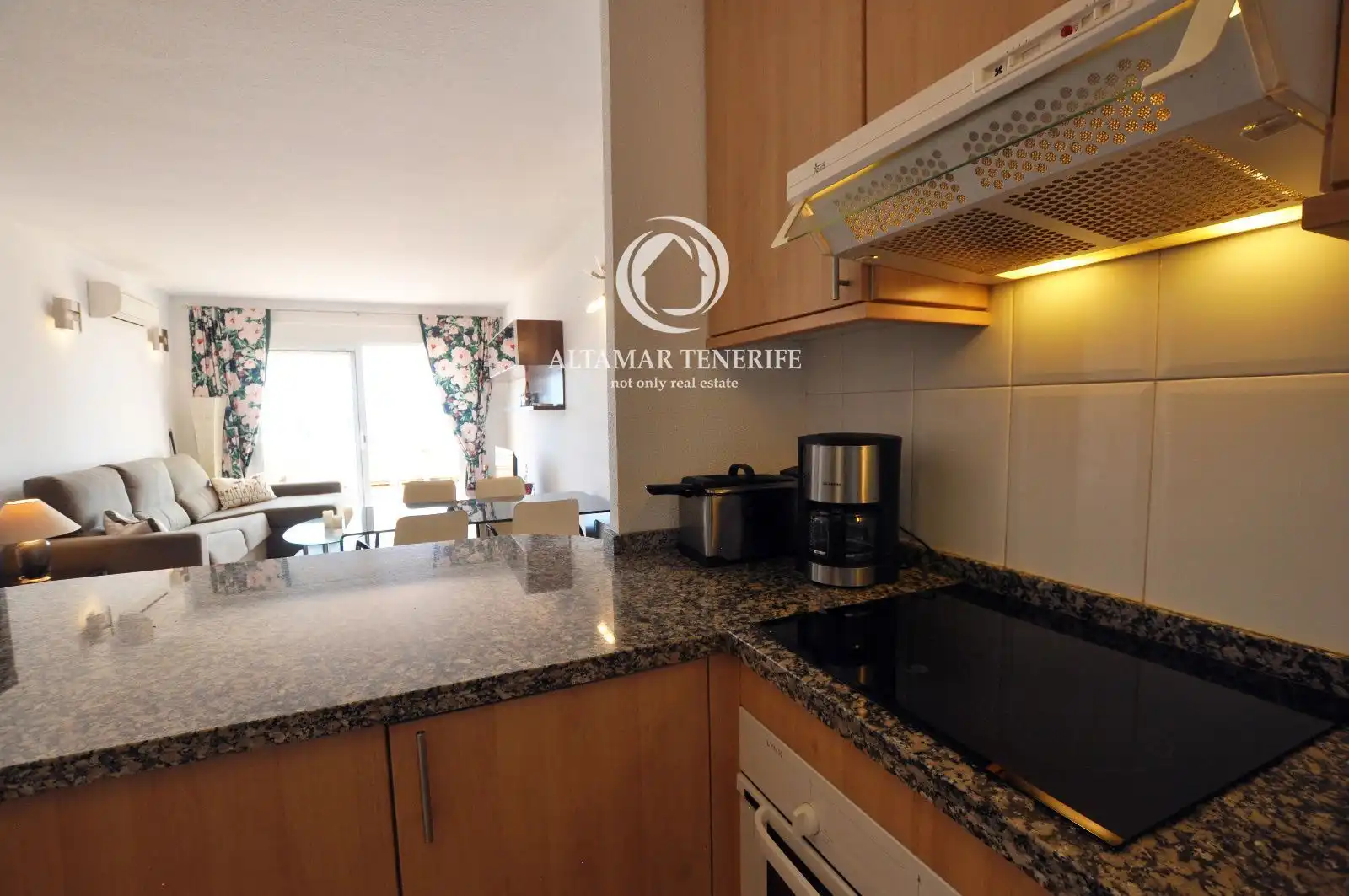 Cuina de Apartament de lloguer en Adeje amb Terrassa, Traster i Piscina