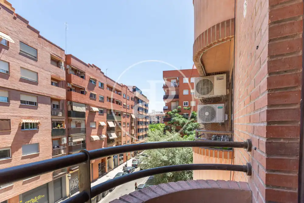 Vista exterior de Pis de lloguer en Valencia amb Aire condicionat i Calefacció