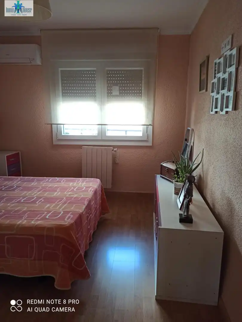 Dormitori de Pis en venda en Albacete amb Aire condicionat, Calefacció i Terrassa