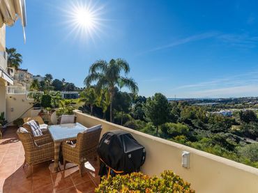 Apartment with pool for sale in Los Arqueros  - Puerto del Almendro
