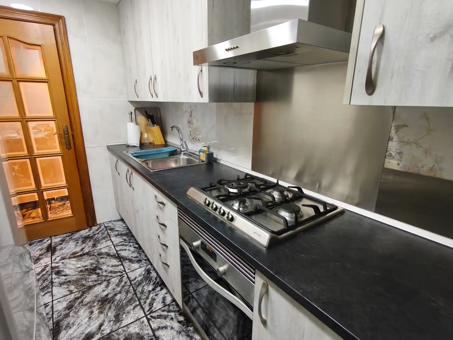 Cocina de Apartamento en venta en Sant Adrià de Besòs con Aire acondicionado, Calefacción y Terraza