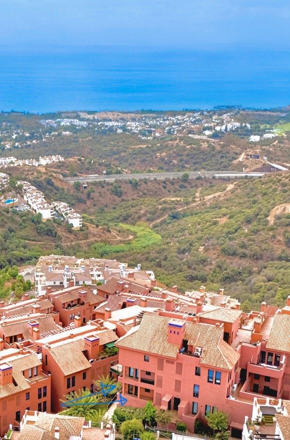 Vista exterior de Apartament en venda en Mijas amb Terrassa, Balcó i Piscina comunitària