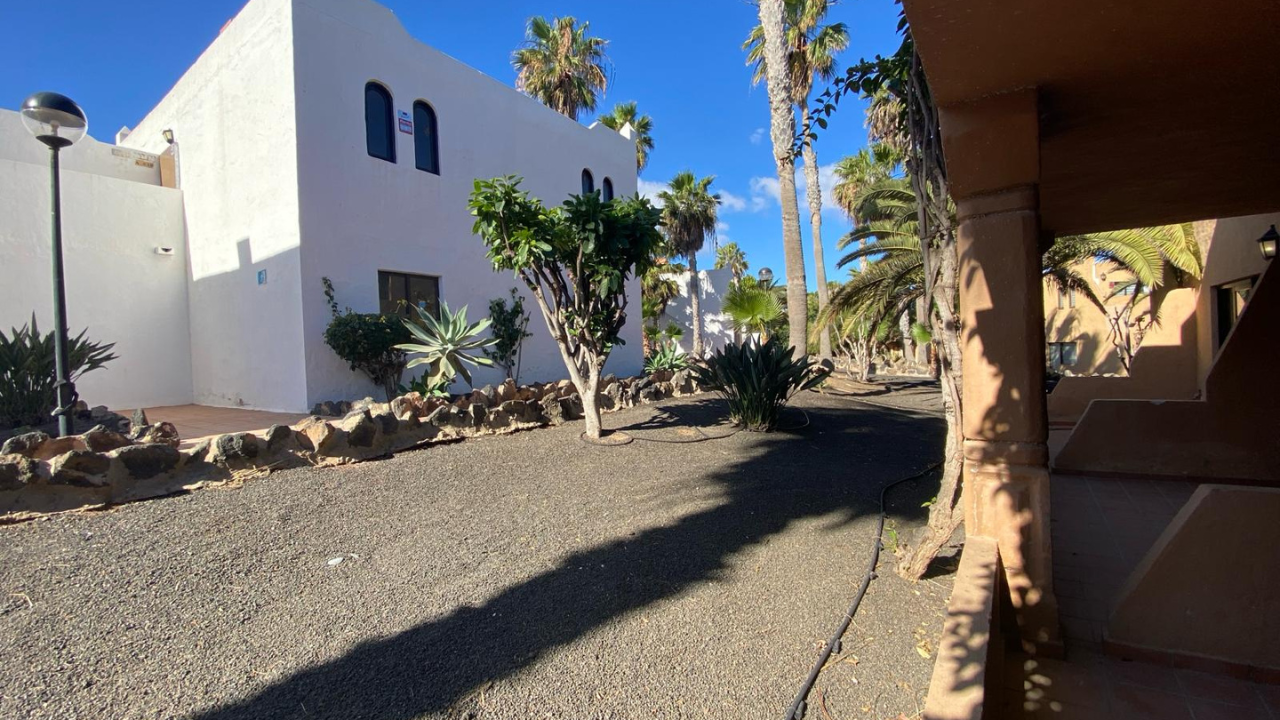 Exterior view of Apartment for sale in La Oliva