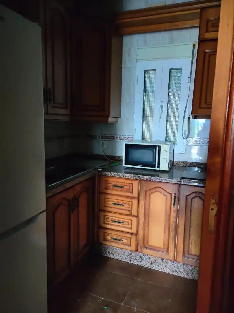 Cuina de Casa o xalet de lloguer en Villagarcía de la Torre amb Jardí privat, Piscina i Moblat